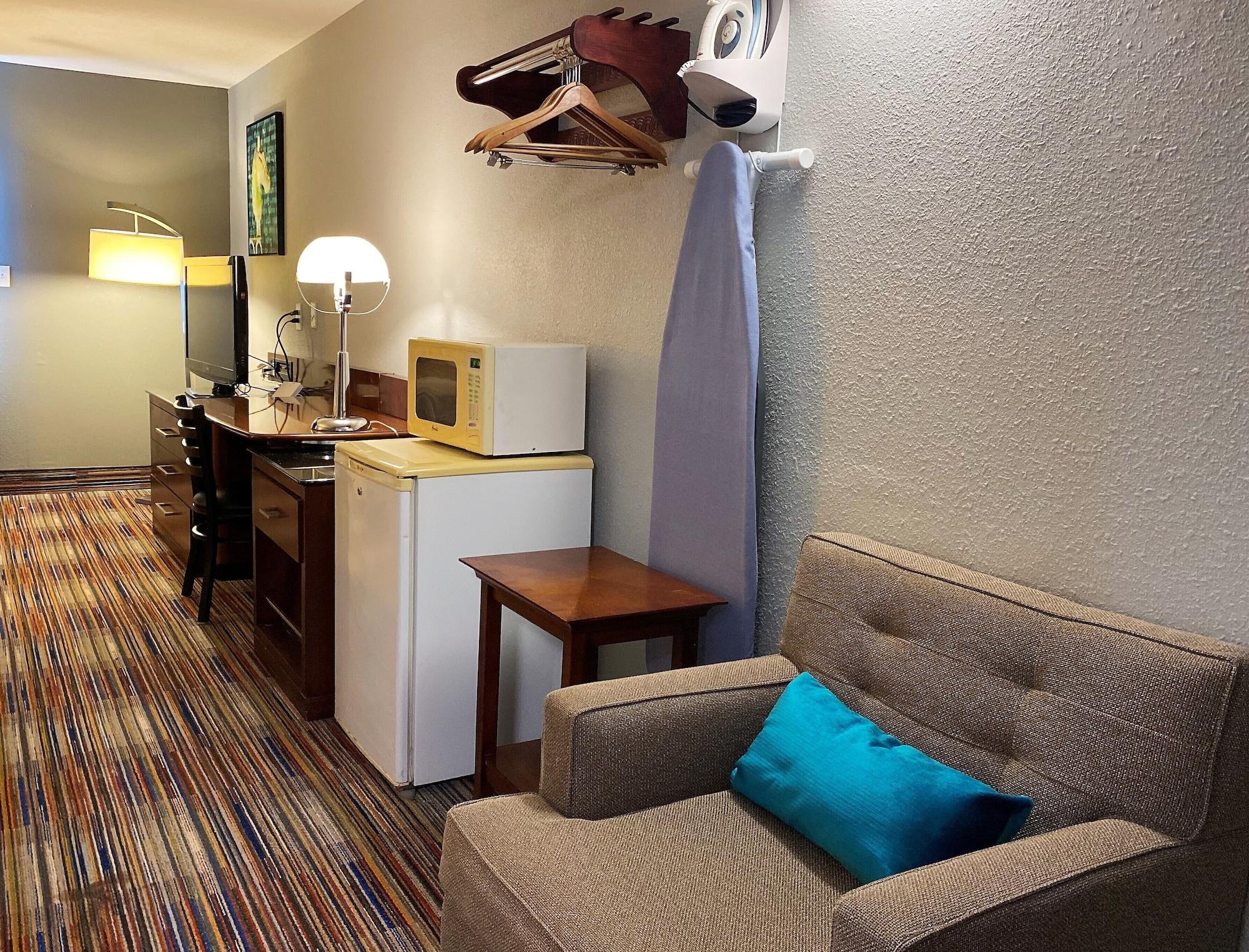 Travelodge By Wyndham Bloomington Eksteriør bilde