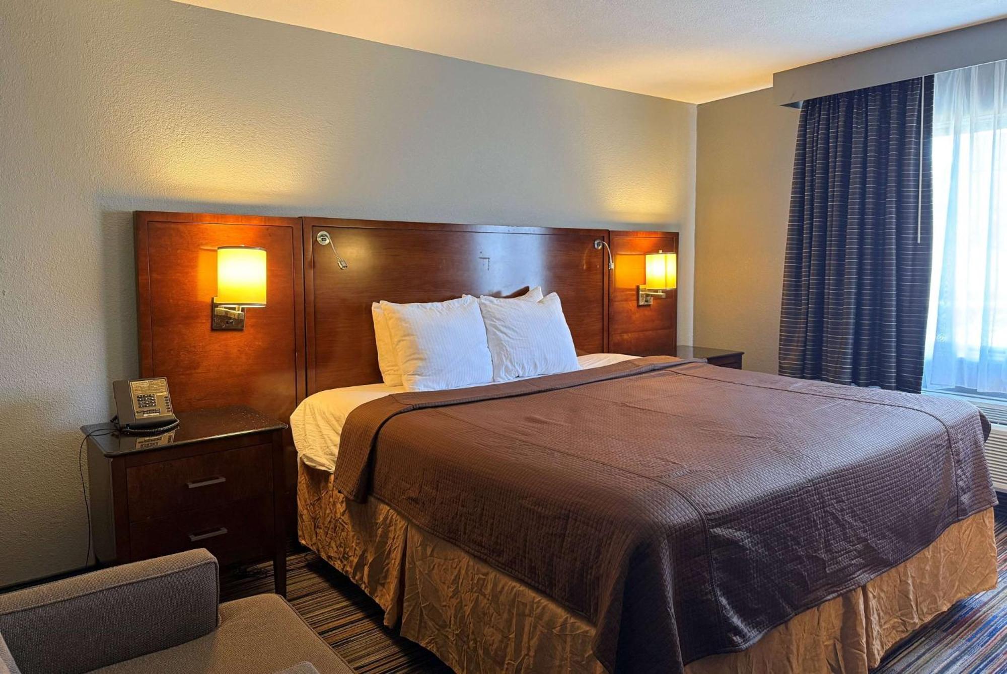 Travelodge By Wyndham Bloomington Eksteriør bilde